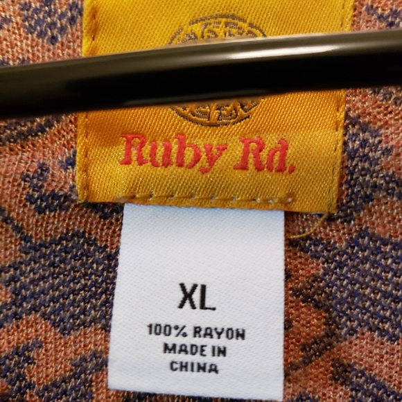 Sweater - Picture 3 of 3